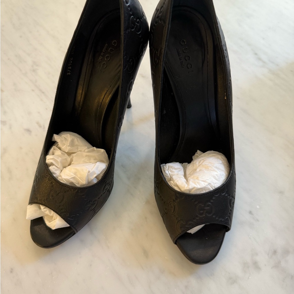 Gucci Black Women's Peep Toe Heels - Picture 2 of 9